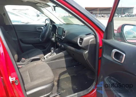 2021 Hyundai Venue Se z USA, uszkodzony, nr VIN KMHRB8A31MU065989